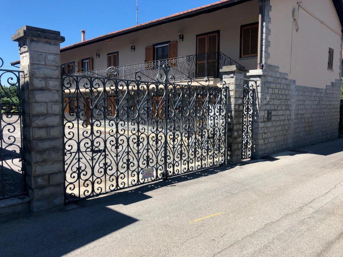 La Ca' 'D Pinet Villa Cuneo Exterior photo